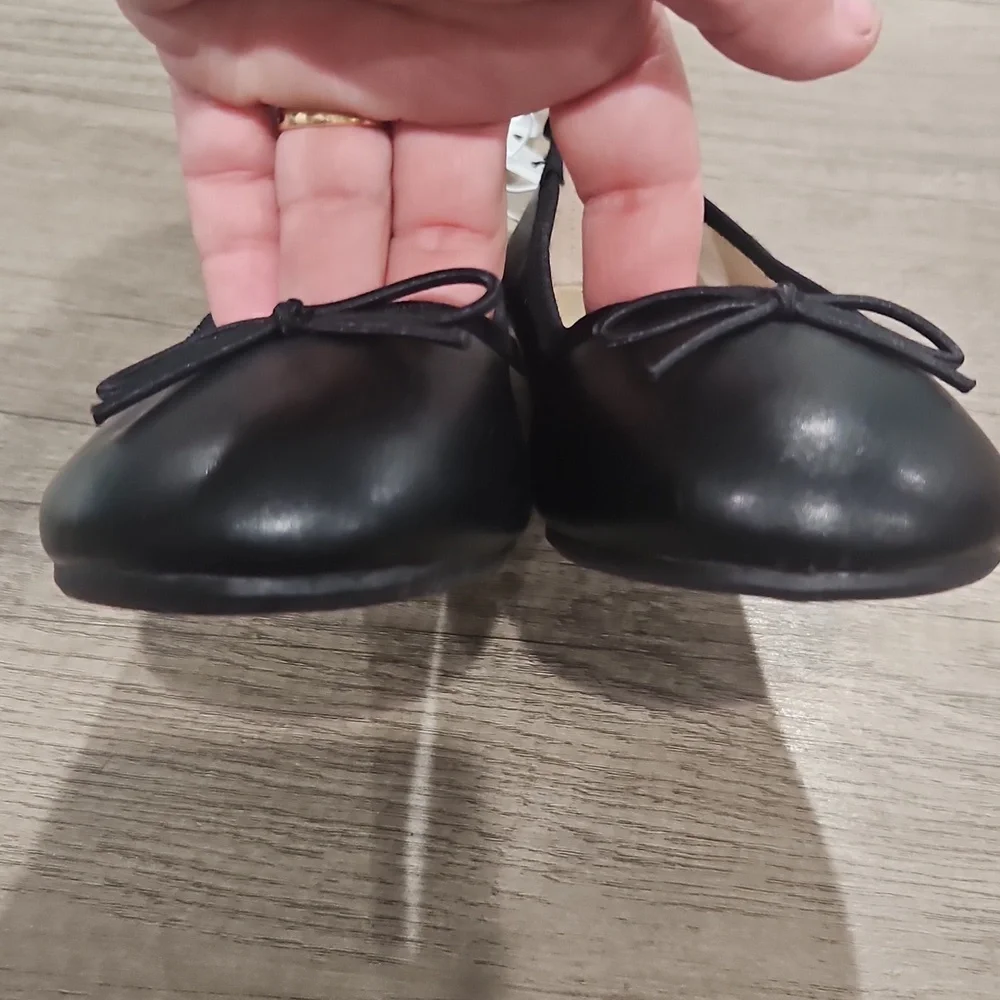 Cat & Jack size 1 black ballet flats